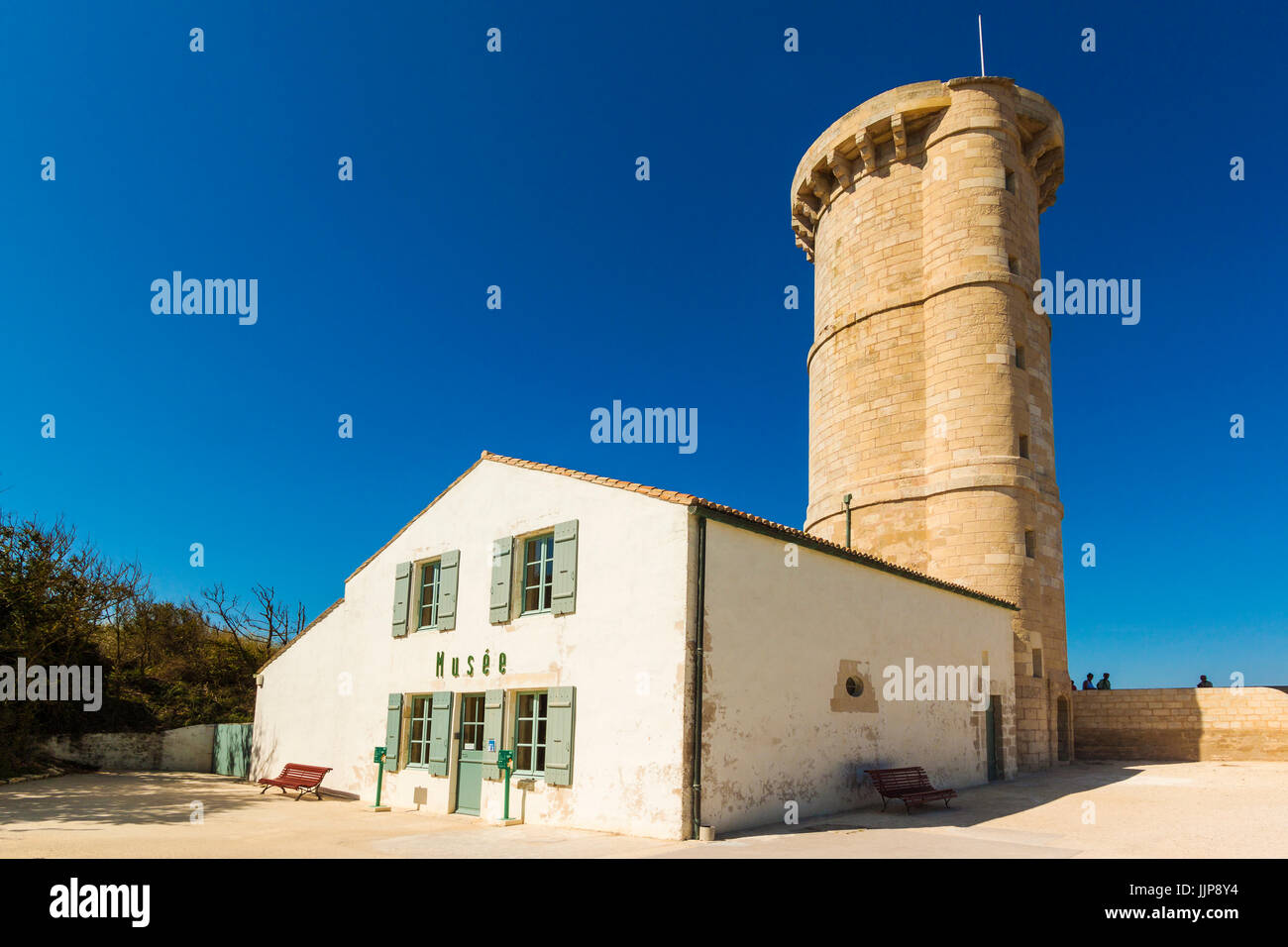 Die alten (1682) Phare des Baleines (Leuchtturm der Wale) & Museum, W Spitze der Insel. Ile de Ré, Charente-Maritime, Frankreich Stockfoto