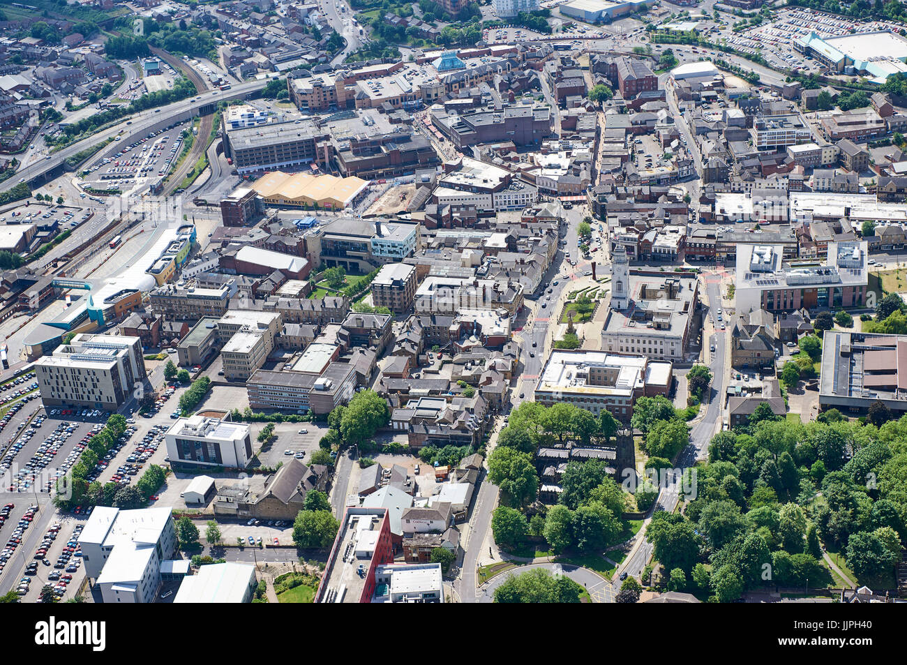 Barnsley Stadtzentrum aus der Luft, bürgerlichen Viertel dominant, South Yorkshire, Nordengland, UK Stockfoto