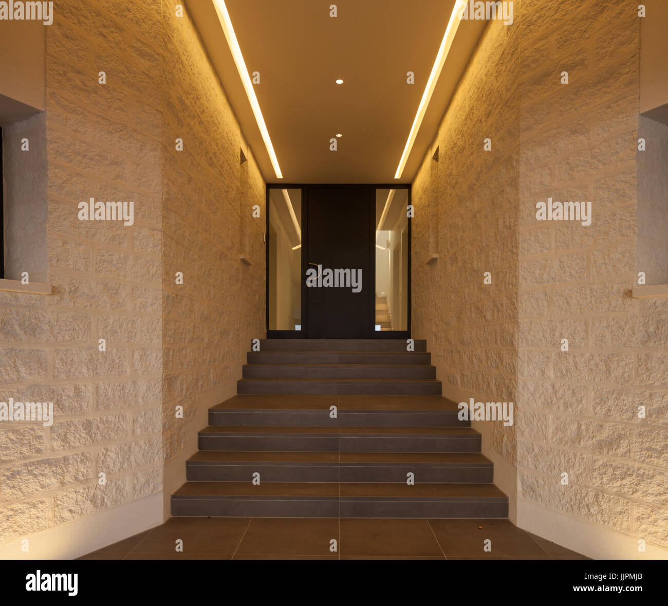 Treppen in einem modernen Apartment Stockfoto