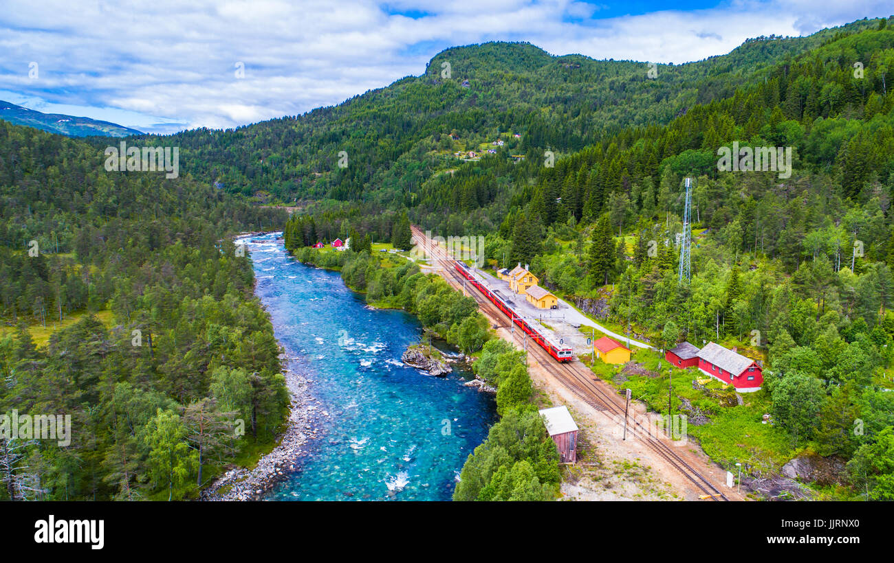 öffentliche verkehrsmittel in oslo Fotos und Bildmaterial in hoher Auflösung Alamy