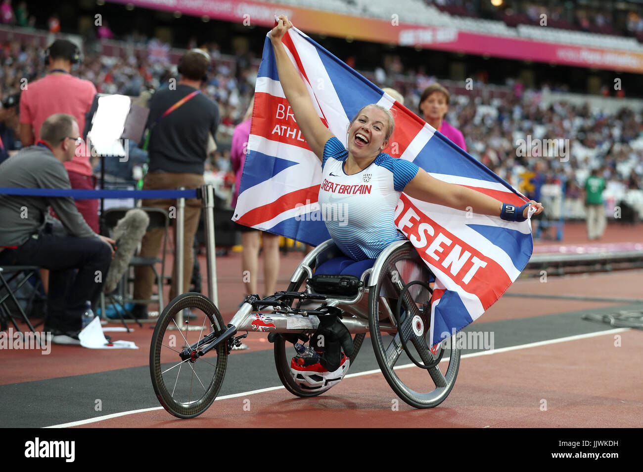 Großbritanniens Hannah Cockroft feiert Sieg der Frauen 400 m-Finale T34 tagsüber sieben der 2017 Para Leichtathletik-Weltmeisterschaften in London Stadion. Stockfoto