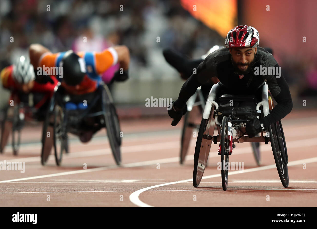 Tunesiens Yassine Gharbi auf dem Weg zum Gewinn der Männer 400 m-Finale T54 tagsüber sieben der 2017 Para Leichtathletik-Weltmeisterschaften in London Stadion. Stockfoto