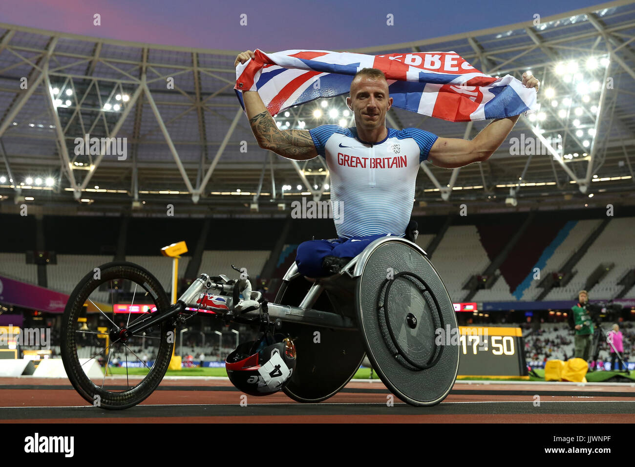 Der Brite Richard Chiassaro feiert gewinnen Bronze in der Herren 400 m-Finale T54 tagsüber sieben der 2017 Para Leichtathletik-Weltmeisterschaften in London Stadion. Stockfoto