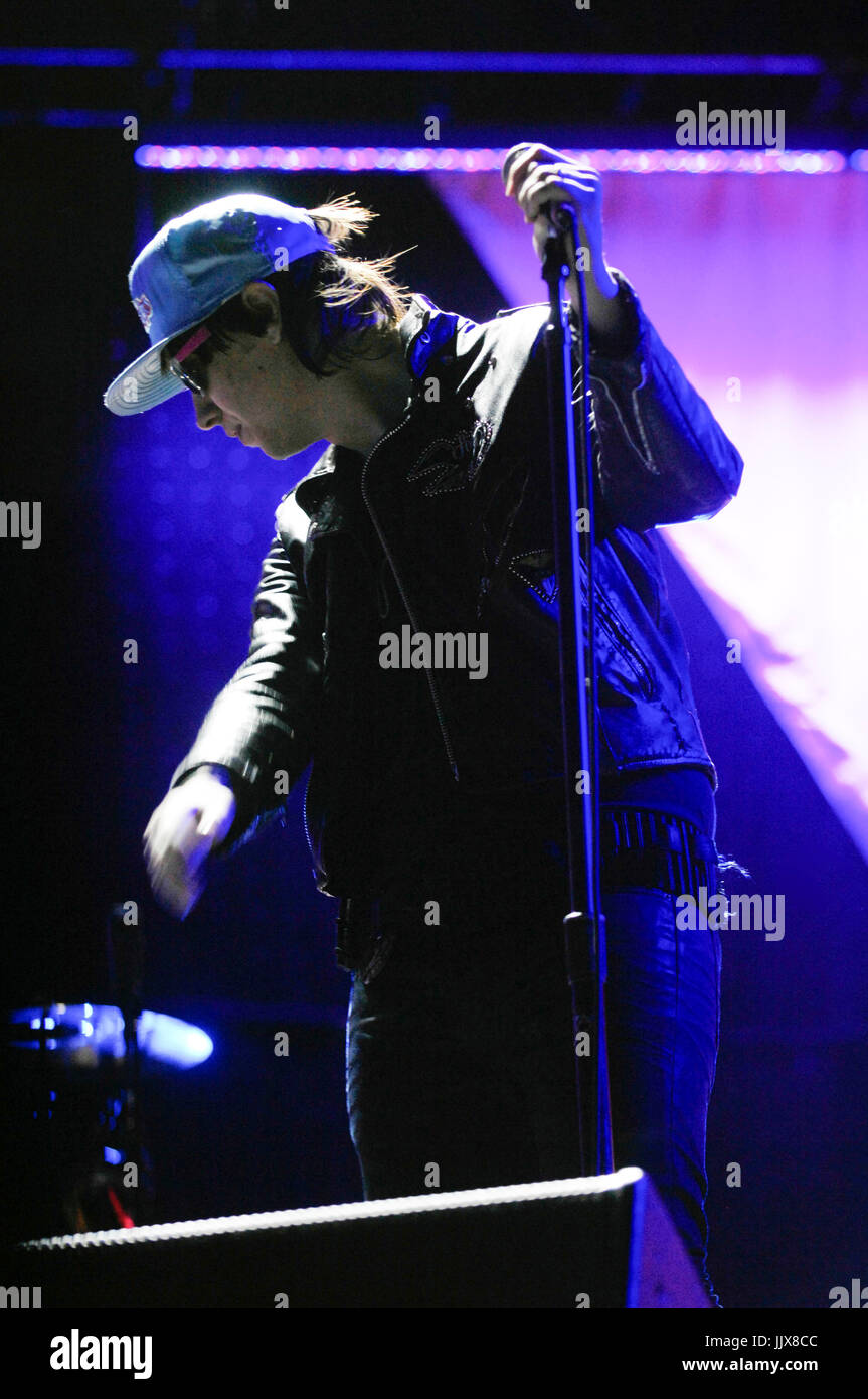 Julian Casablancas Strokes spielt 2011 Coachella Music Festival März 17,2011 Indio. Stockfoto