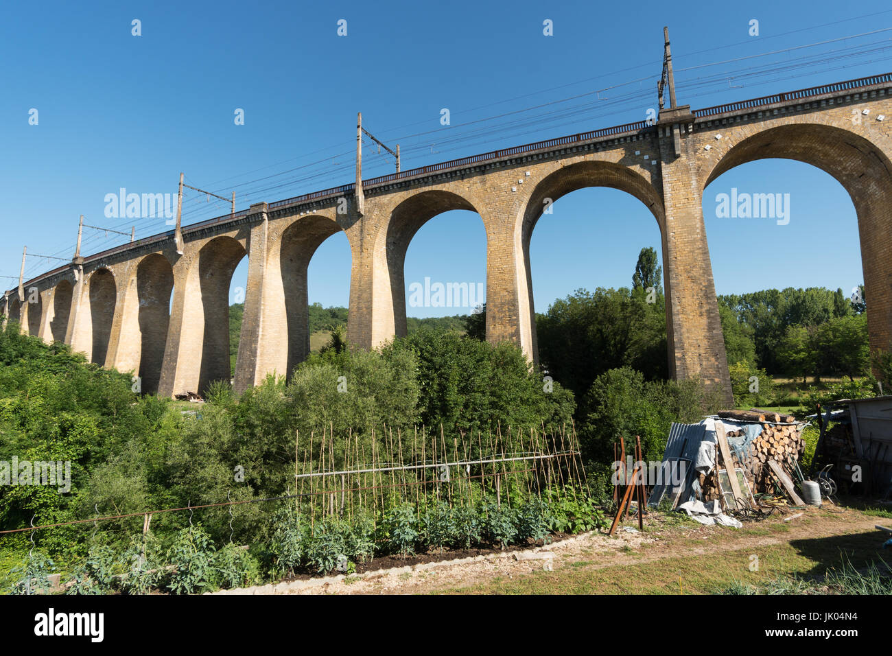 Eisenbahnviadukt, Le Viaduc De La Borrèze, Souillac, Midi-Pyrénées, Frankreich, Europa Stockfoto