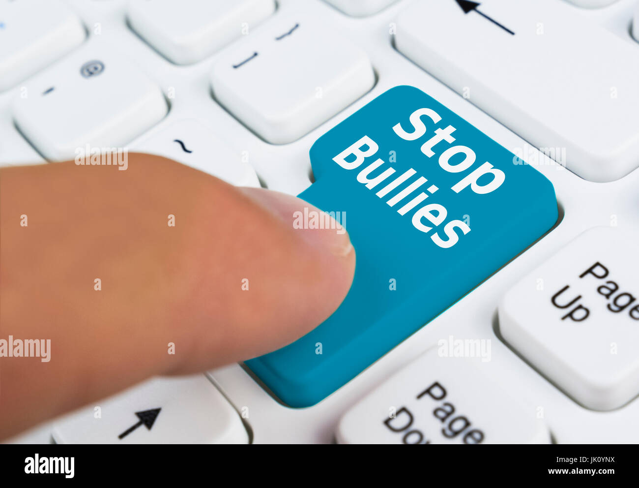 Stop-Schläger-Taste auf einer Computertastatur. Stoppen Sie Mobbing Konzept. Stockfoto