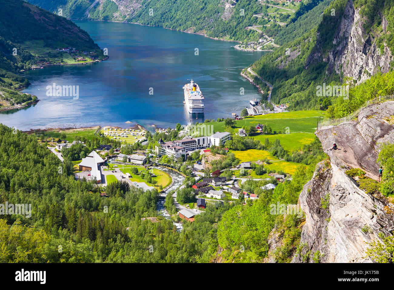 Sieben schwestern berg norwegen Fotos und Bildmaterial in hoher