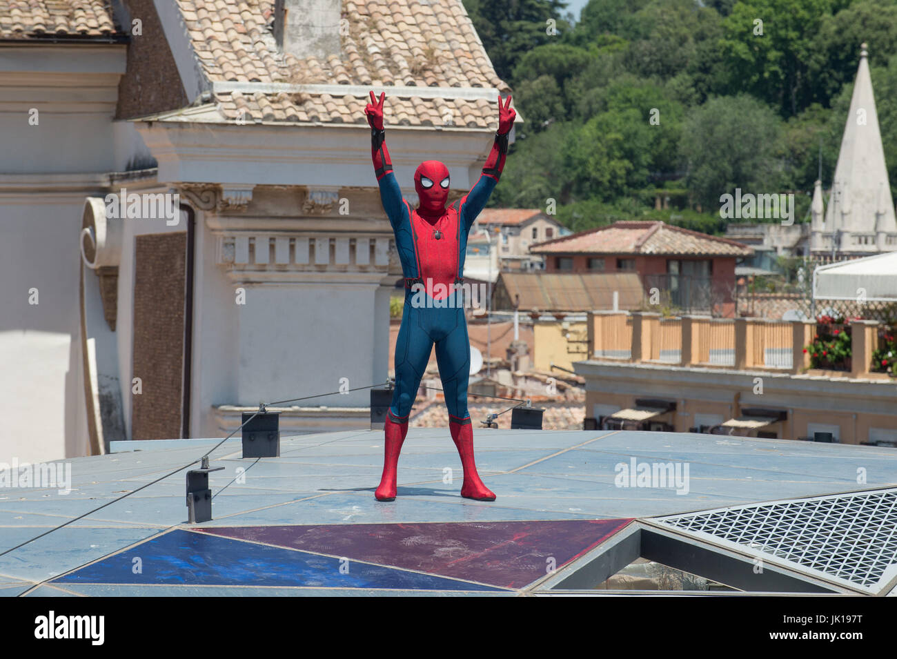 Tom Holland und der Regisseur Jon Watts, Teilnahme an der "Spider-Man: Homecoming" Fototermin bei Zuma in Rom, Italien.  Mitwirkende: Spider-Man wo: Rom, Lazio, Italien bei: 20. Juni 2017 Credit: WENN.com Stockfoto