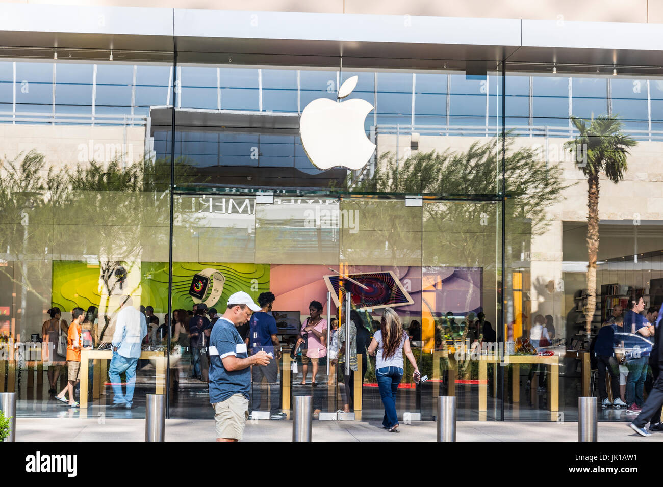 Las Vegas - ca. Juli 2017: Apple Store Einkaufszentrum Lage. Apple verkauft und wartet, iPhones, iPads, iMacs und Macintosh-Computern II Stockfoto