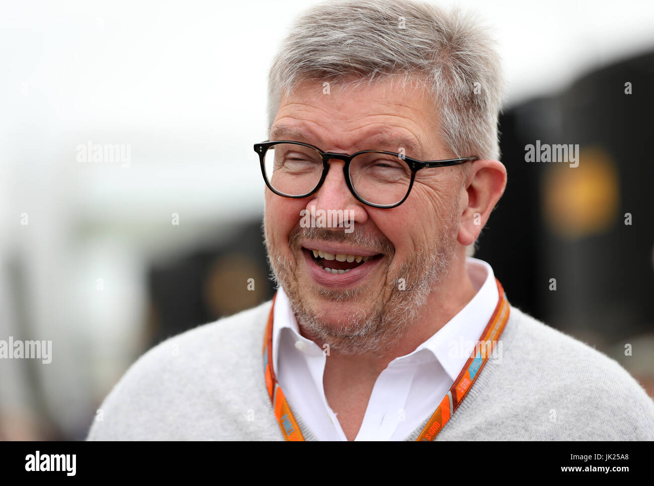 Formel 1-Geschäftsführer Motorsport Ross Brawn während der 2017 British Grand Prix in Silverstone, Towcester. Stockfoto