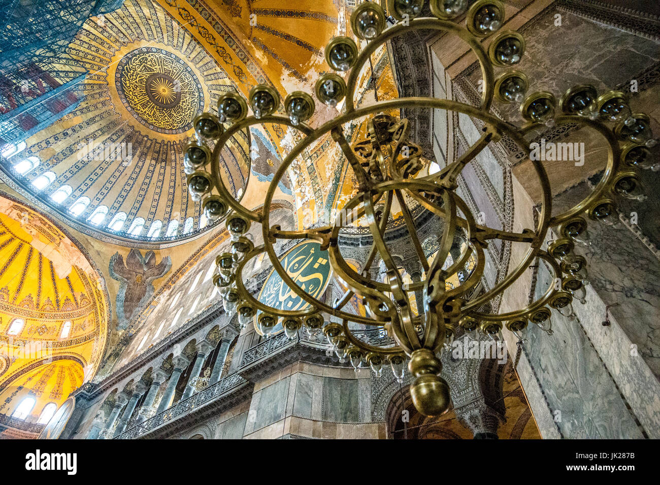Der Innenraum der Hagia Sophia befindet sich in Istanbul, Türkei. Stockfoto