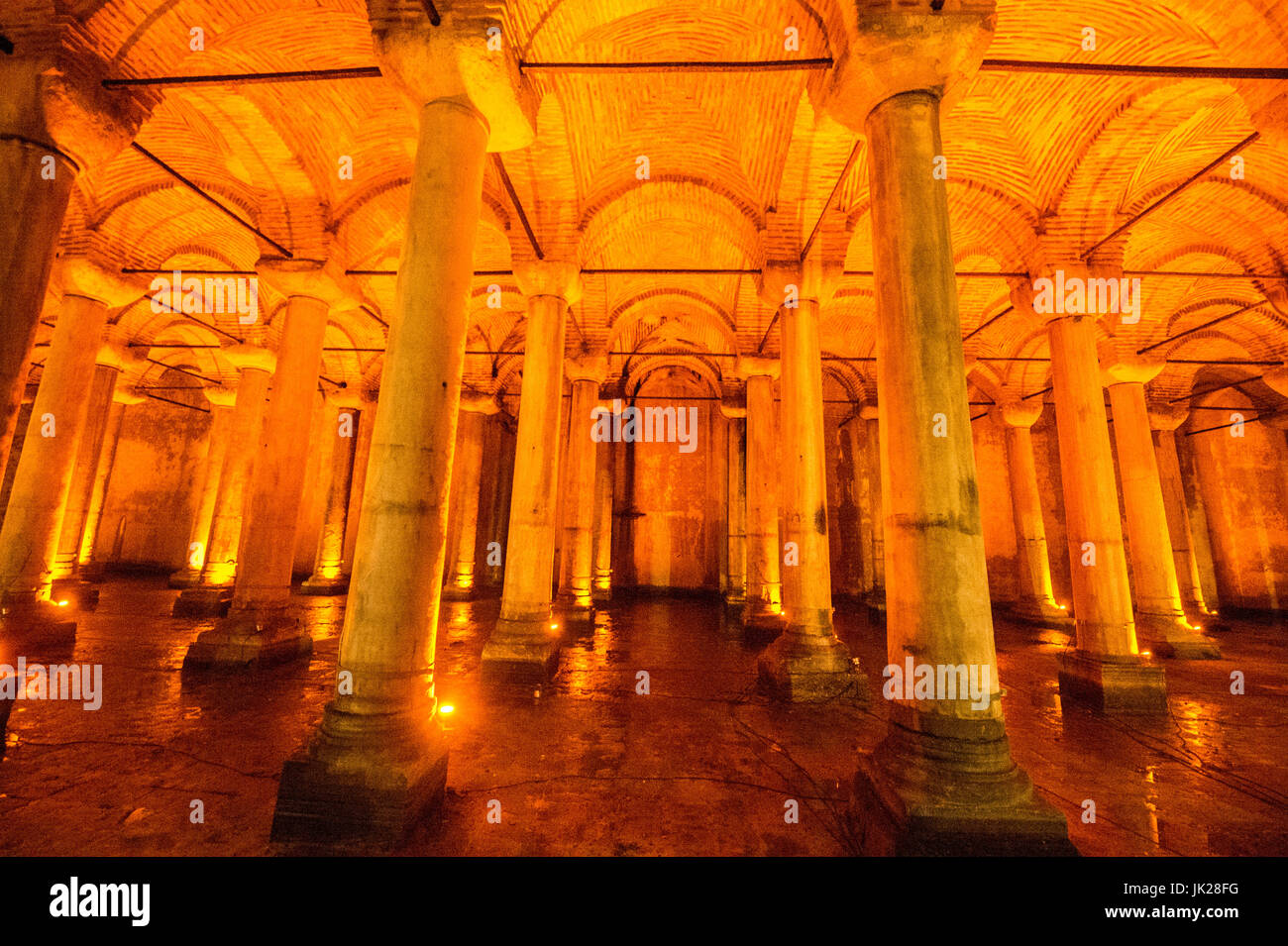 Die Basilika-Zisterne Wald von antiken Säulen, befindet sich in Istanbul, Türkei. Stockfoto