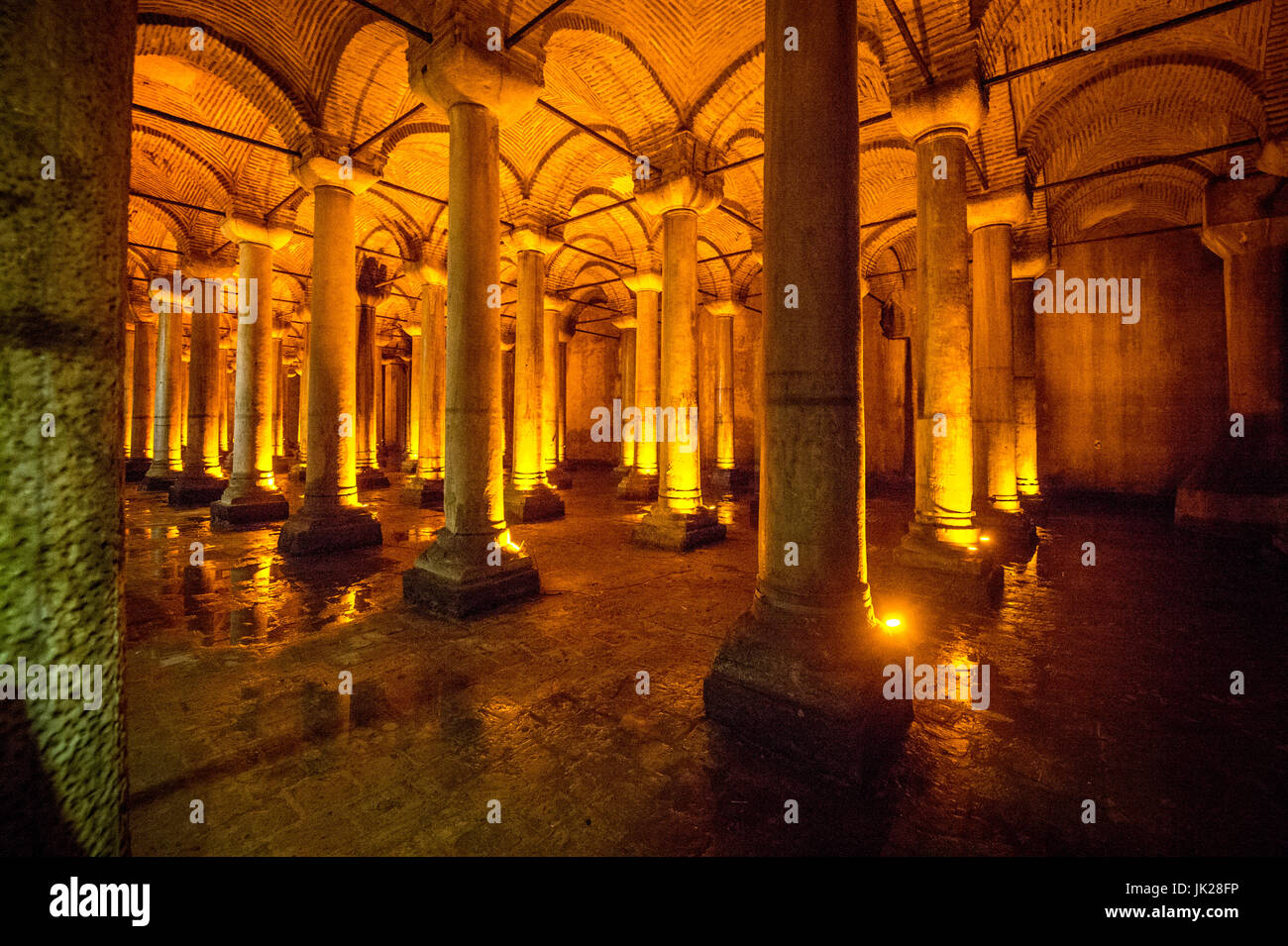 Die Basilika-Zisterne Wald von antiken Säulen, befindet sich in Istanbul, Türkei. Stockfoto