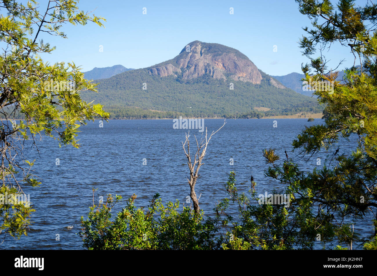 Mount Greville und Lake Moogerah, Moogerah Peaks National Park, in der Nähe von Aratula, Queensland, Australien Stockfoto