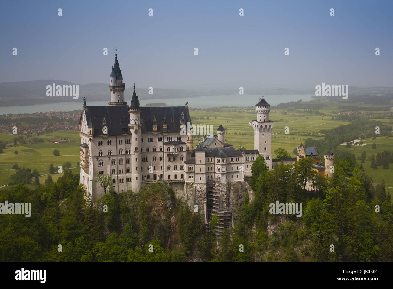 Deutschland, Bayern, Deutsche Alpenstraße, Schwangau, Schloss Neuschwanstein von der Marienbrücke Bridge, Stockfoto
