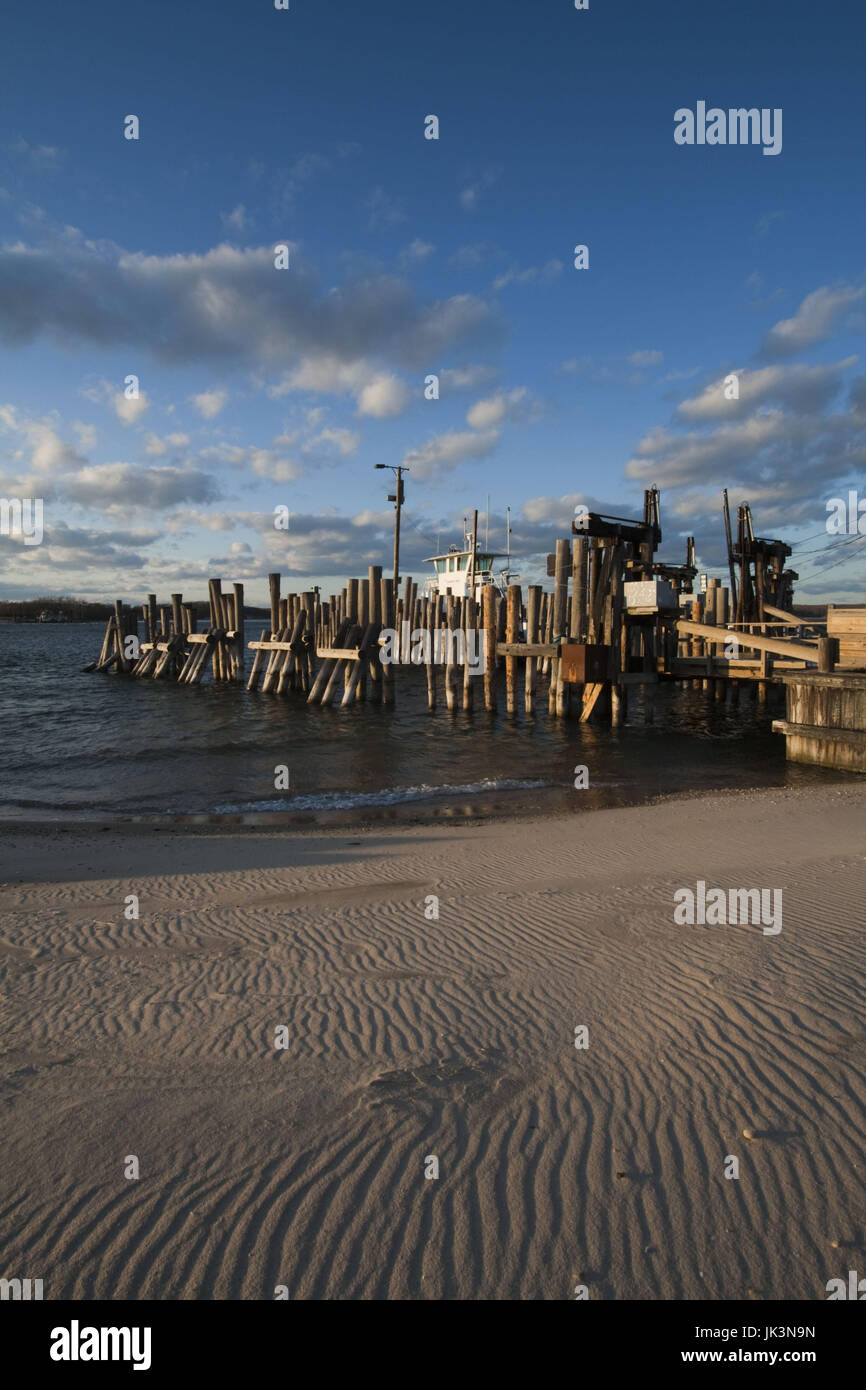 USA, New York, Long Island, North Haven, Shelter Island Ferry dock Stockfoto