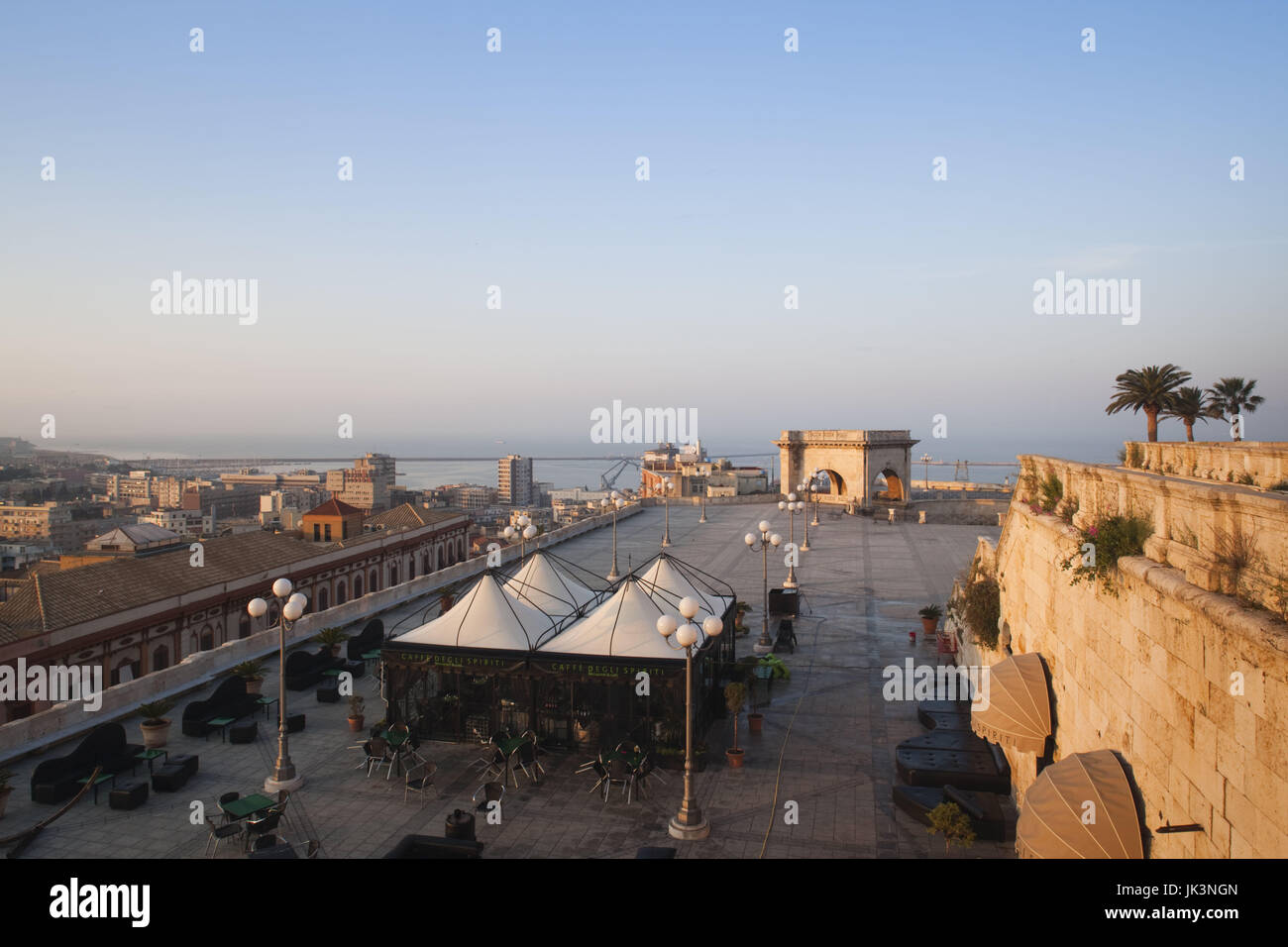 Italien, Sardinien, Cagliari, Il Castello alte Stadt, Bastione San Remy, dawn Stockfoto