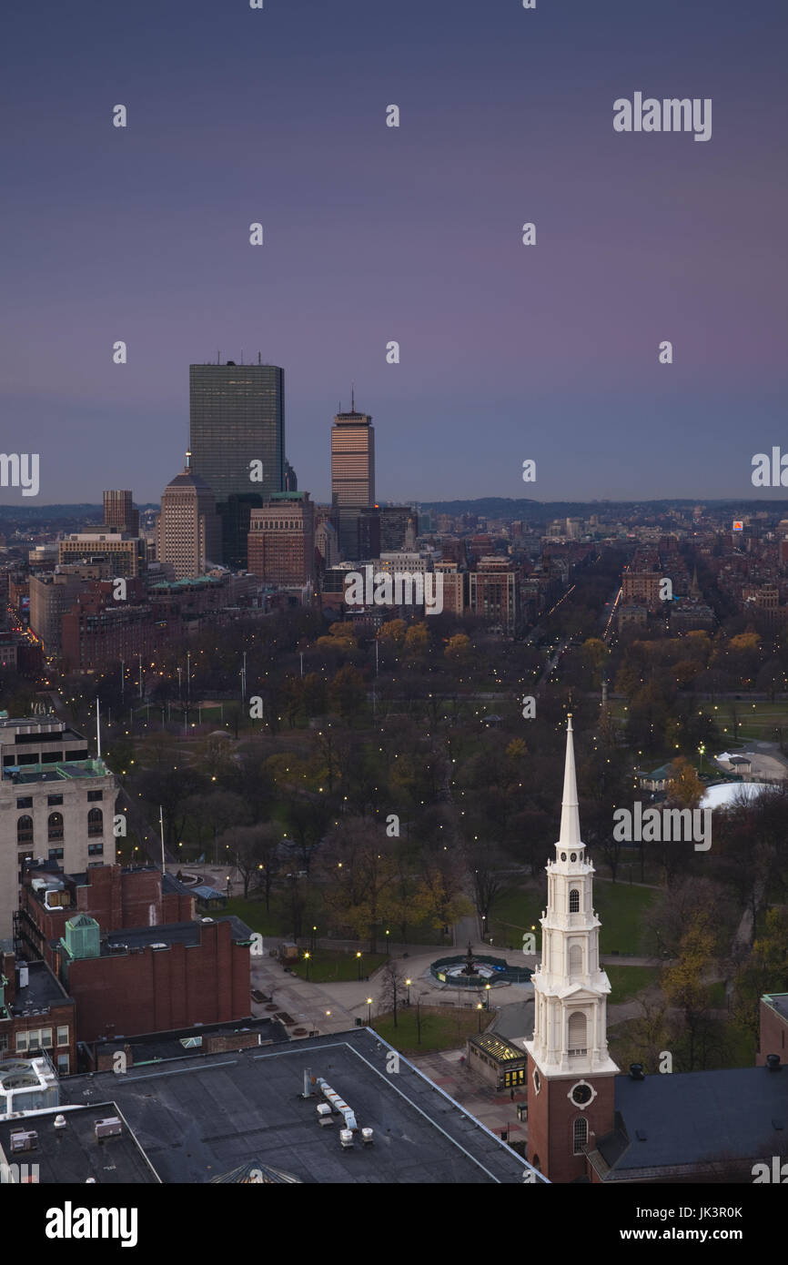 USA, Massachusetts, Boston, Back Bay, Boston Common, Park Street Church, erhöhte Ansicht, dawn Stockfoto