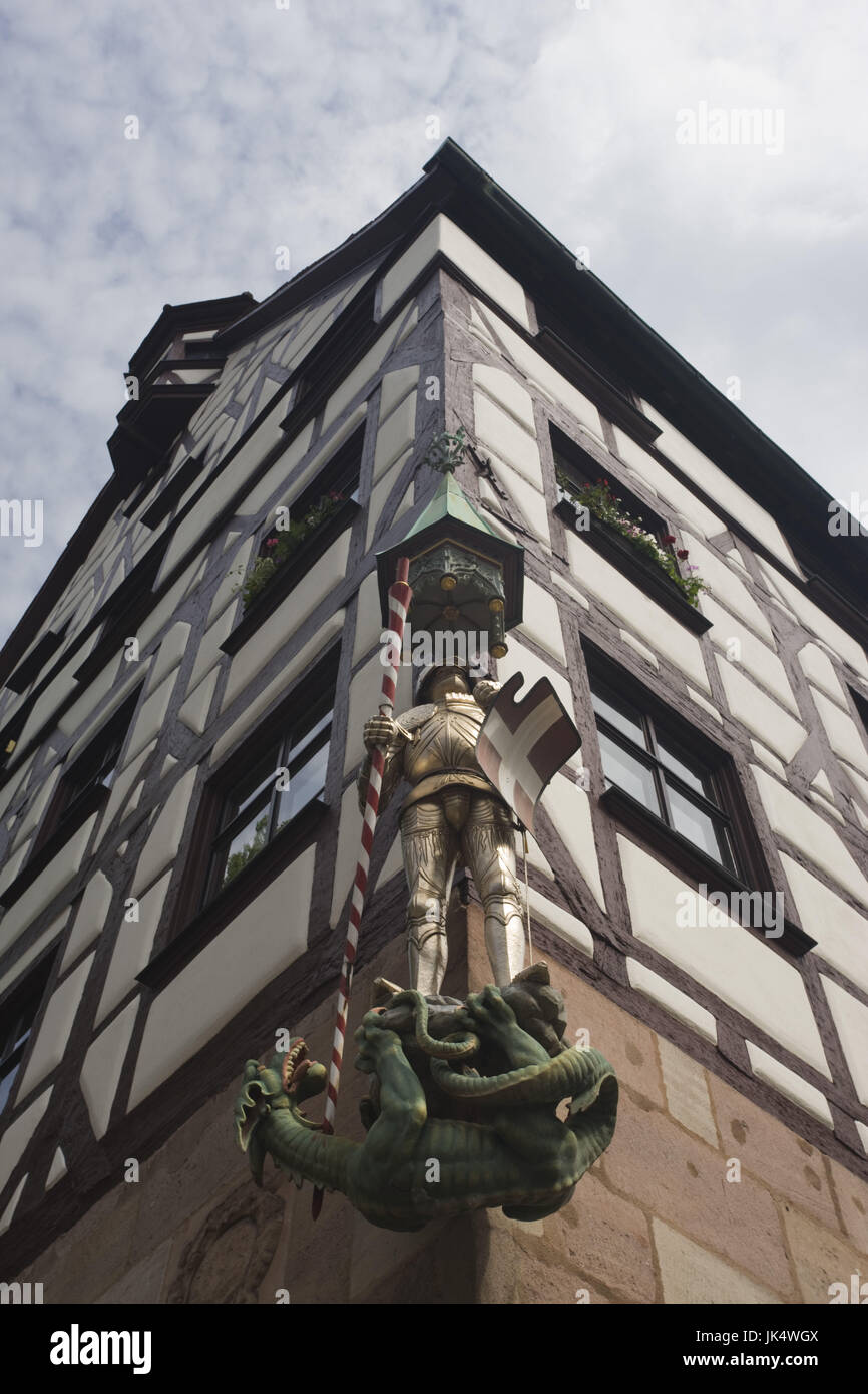 Deutschland, Bayern, Nürnberg, Tiergärtnerplatz, Ritter und Drachen