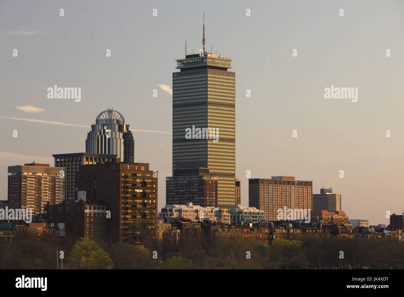 USA, Massachusetts, Boston, Back Bay und Prudential Building von Longfellow Bridge, Dämmerung, Stockfoto