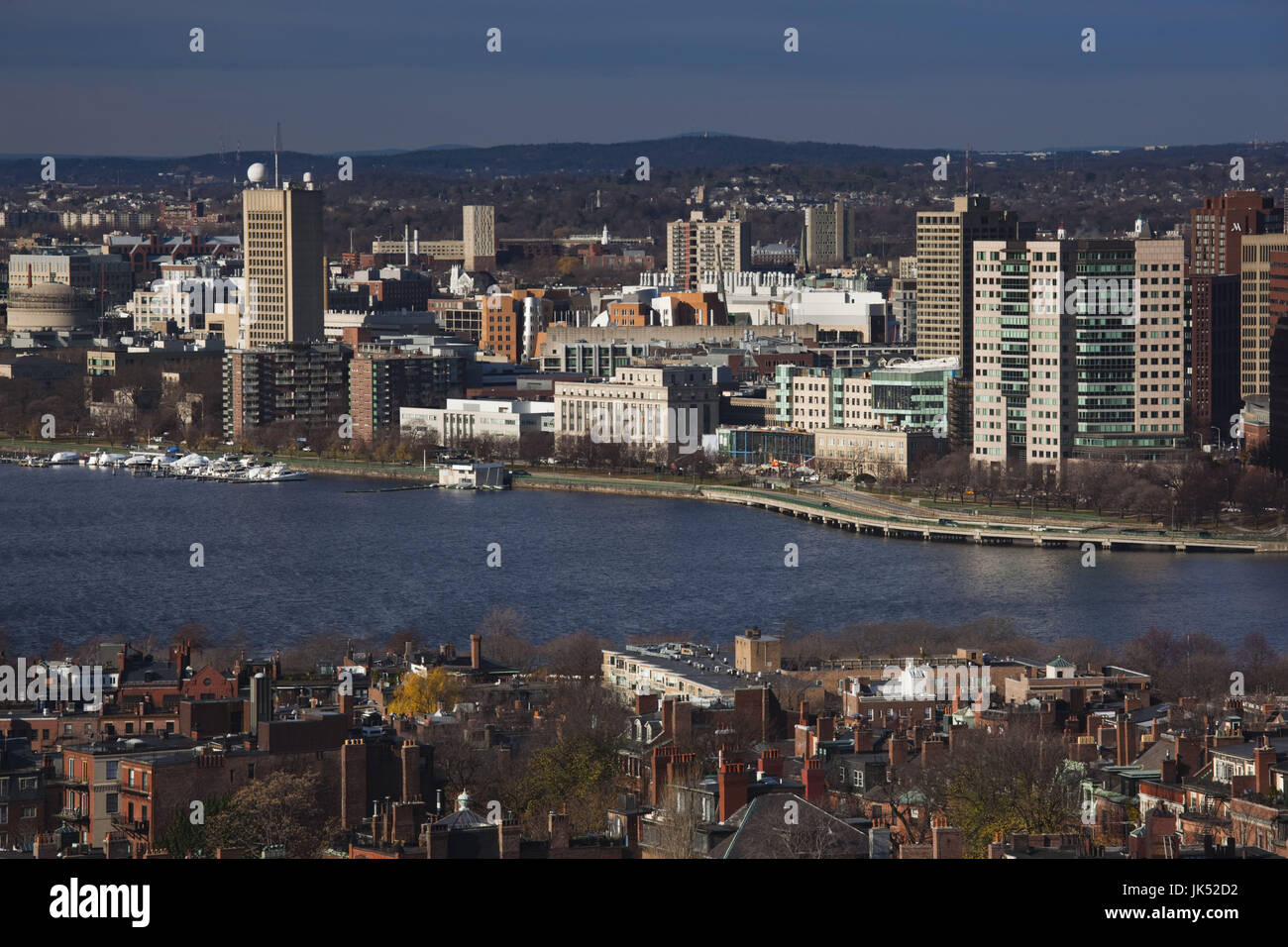 USA, Massachusetts, Boston, Beacon Hill, Charles River und MIT, dem Massachusetts Institute of Technology, erhöhte Ansicht, tagsüber Stockfoto