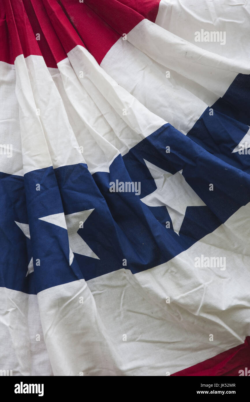 USA, West Virginia, Harpers Ferry, Harpers Ferry National Historic Park, US-Flagge Bunting Stockfoto