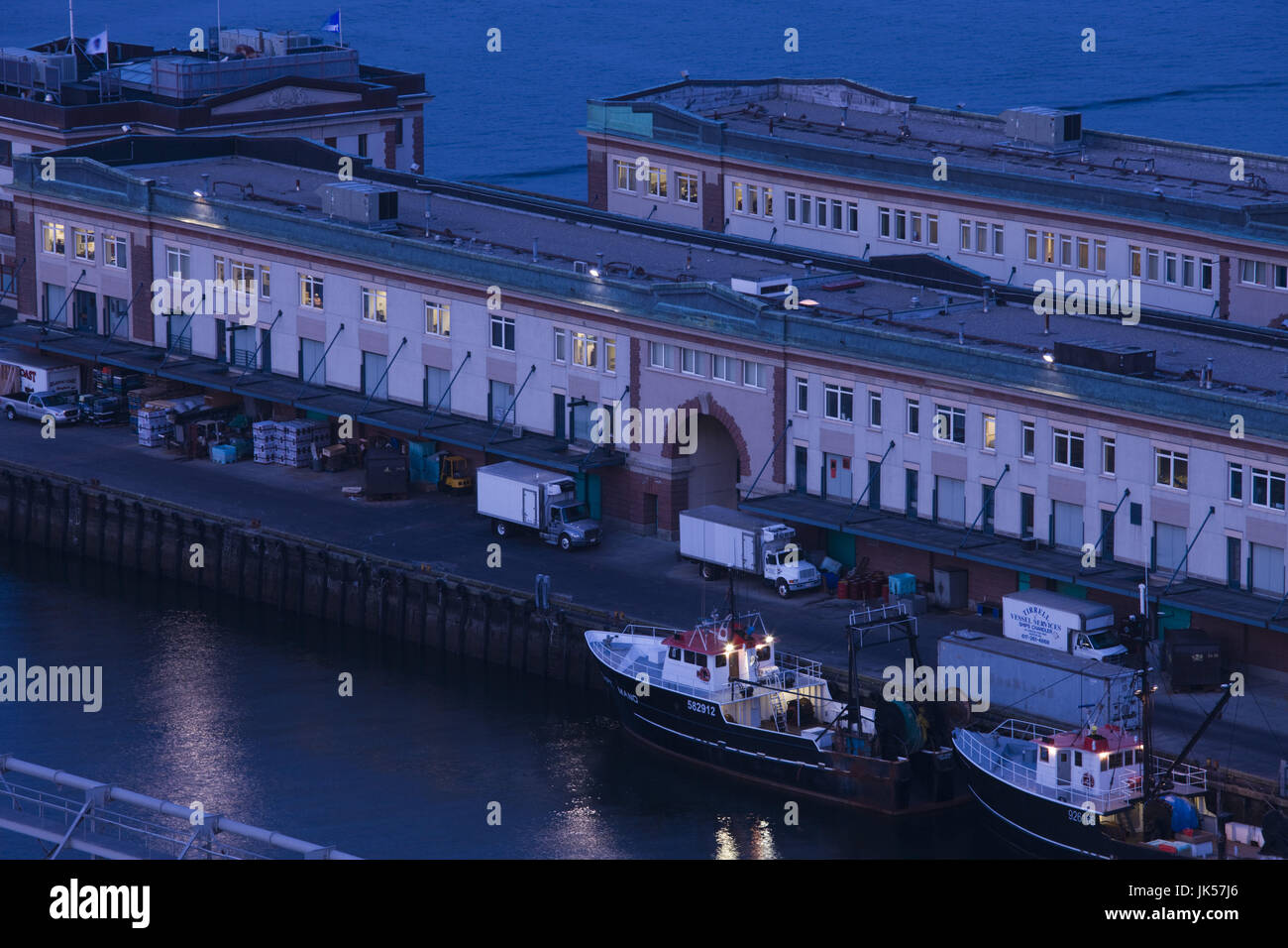 USA, Massachusetts, Boston, Boston Fish Pier, erhöhten Blick, Dämmerung, Stockfoto