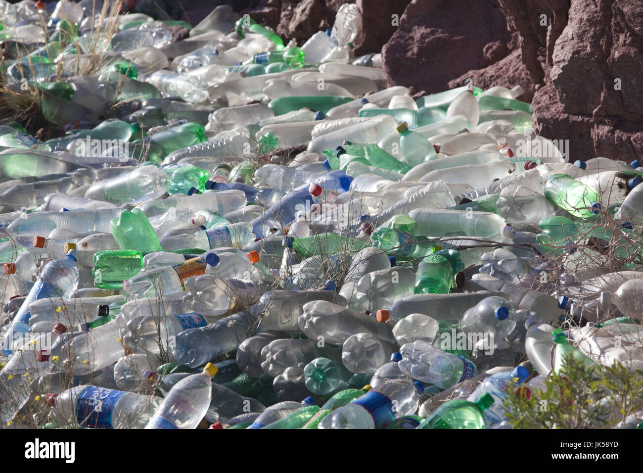 Argentinien, Provinz Mendoza, Potrerillos, am Straßenrand Schrein Difunta Correa, Patron Seele des argentinischen LKW-Fahrer Stockfoto