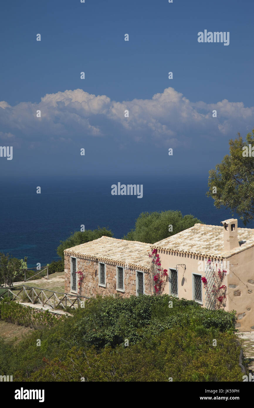 Italien, Sardinien, Sarrabus Gebiet, Capitana, Klippe Nebenhaus Stockfoto