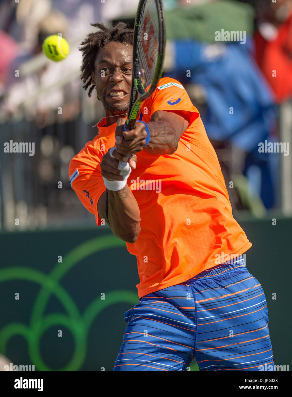 KEY BISCAYNE, FL - März 29: Gael Monfils (FRA) in Aktion hier Niederlagen Jo-Wilfried Tsonga (FRA) 64 76(4) bei den 2015 Miami Open im Crandon Tennis Center in Key Biscayne, Florida.  Fotograf Andrew Patron/MediaPunch Stockfoto