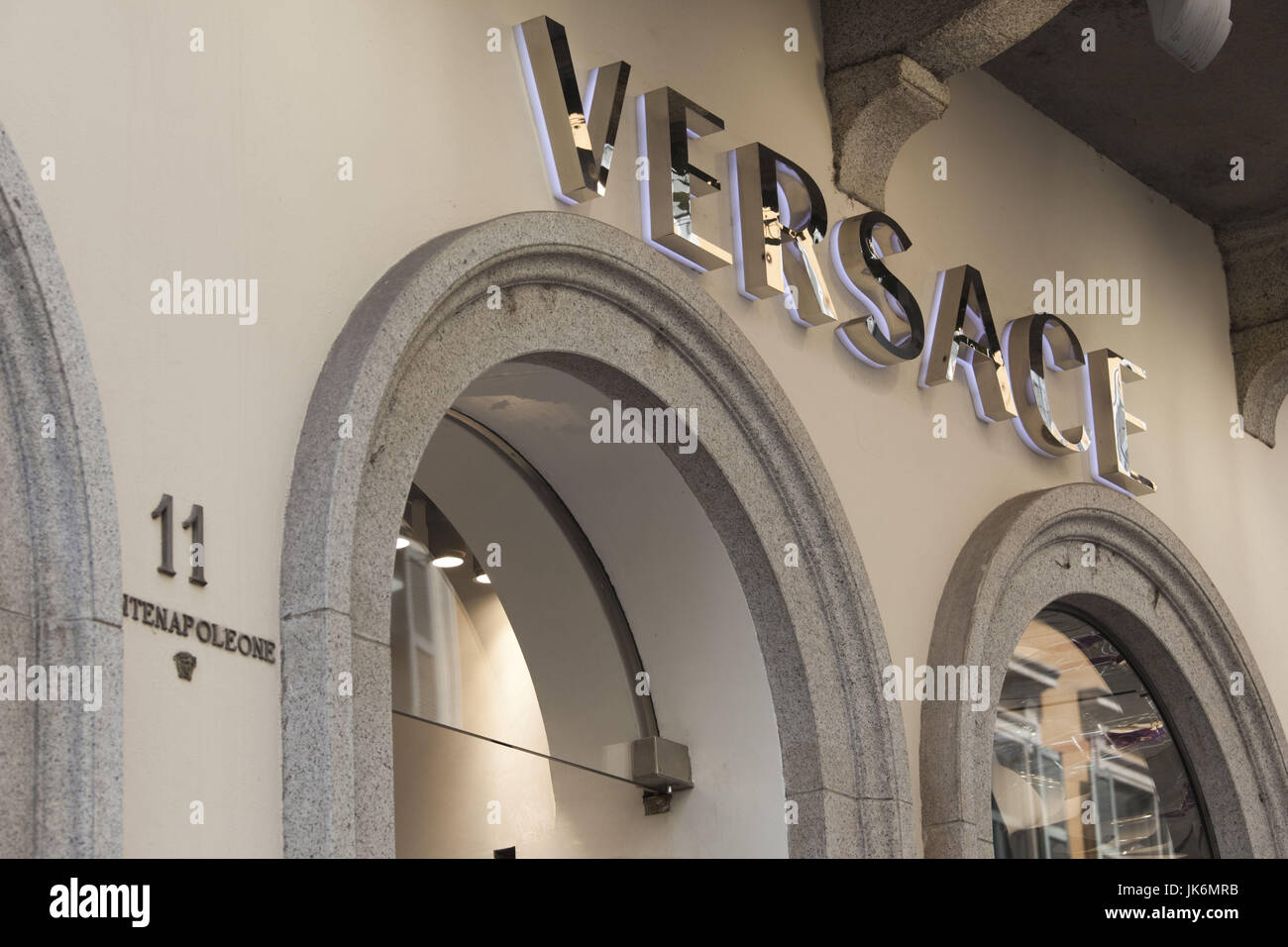 Italien, Lombardei, Mailand, Monte Napoleone Mode Designer Bereich, Versace shop Stockfoto