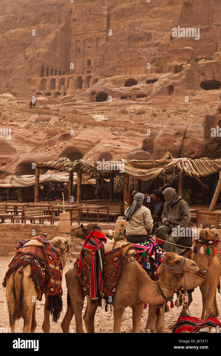 Jordanien, Petra-Wadi Musa, alten nabatäischen Felsenstadt Petra, Kamele Stockfoto