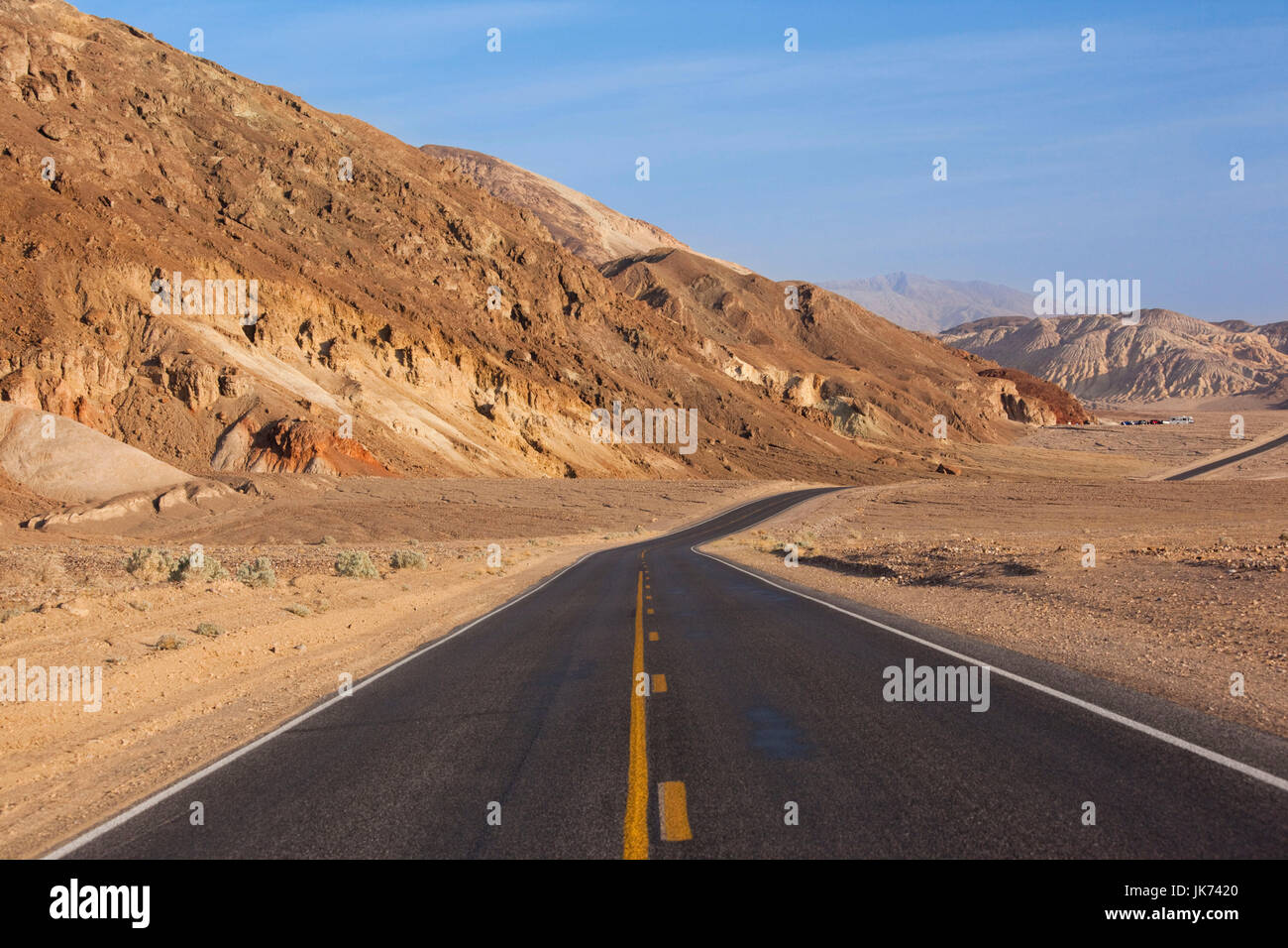 USA, Kalifornien, Death Valley Nationalpark, Badwater Road Landschaft, am späten Nachmittag Stockfoto