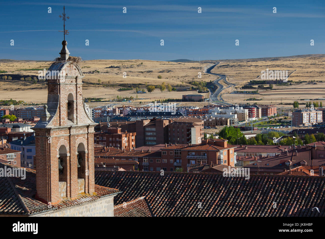 Spanien, Castilla y Leon Region, Provinz Avila, Avila, erhöhten Blick auf die Stadt vom Parque del Rastro Stockfoto