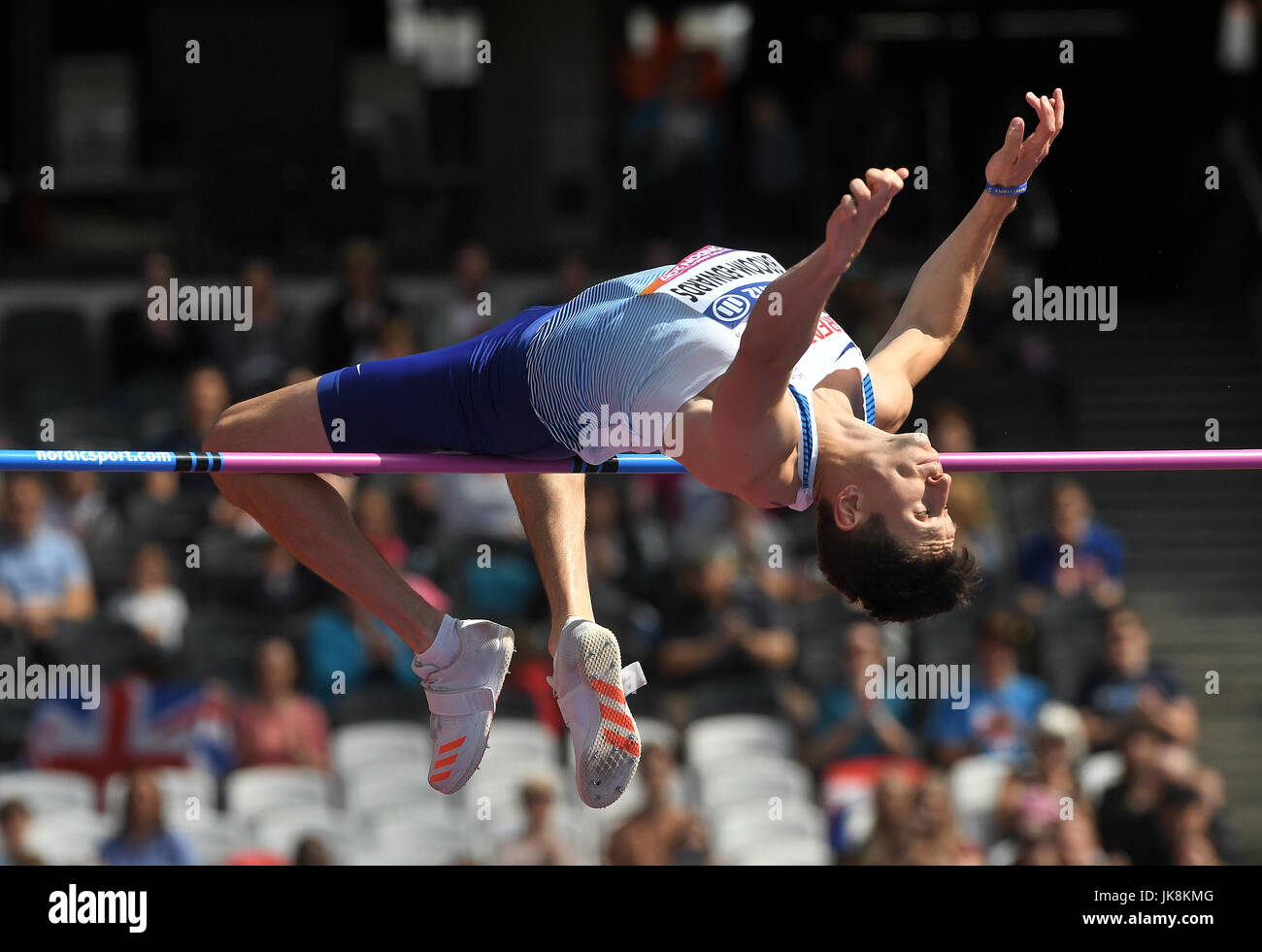 Der Brite Jonathan Besen-Edwards konkurriert die Männer Hochsprung T44 Final tagsüber neun der 2017 Para Leichtathletik-Weltmeisterschaften in London Stadion. Stockfoto