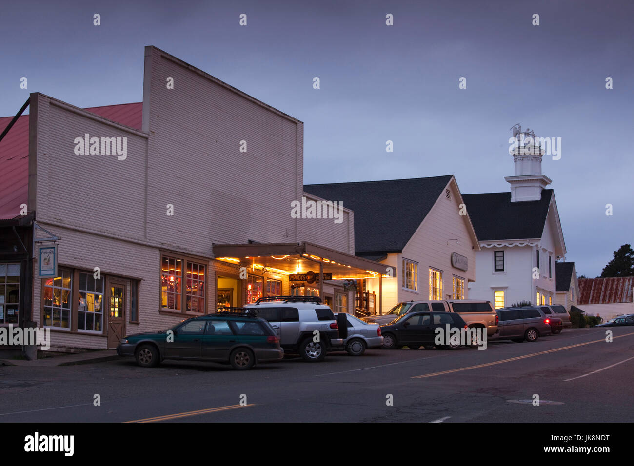 USA, California, Nordkalifornien, Nordküste, Mendocino, Lansing Street, Abend Stockfoto