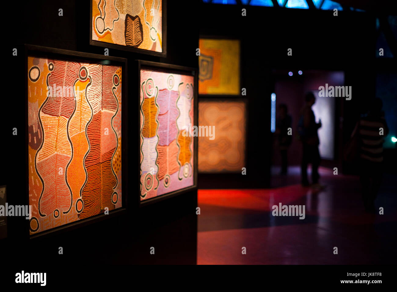 Frankreich, Paris, Musée du Quai Branly Museum, träumen von der Wolle-Schlange, Aborigines Malerei von Maggie Watson, Northern Territory, Australien, 1991 Stockfoto