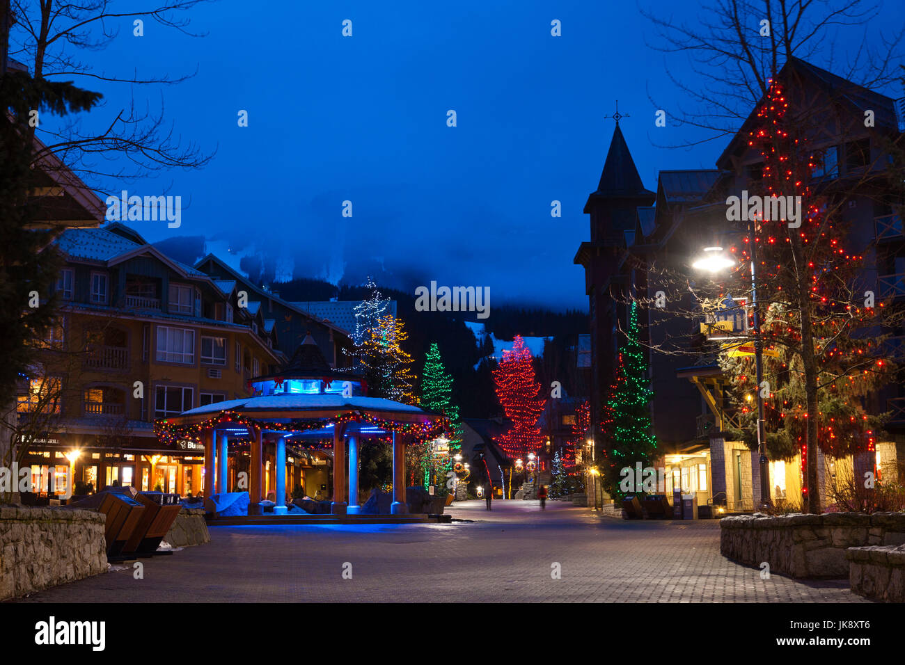 Kanada, British Columbia, Whistler, Whistler Village, dawn Stockfoto