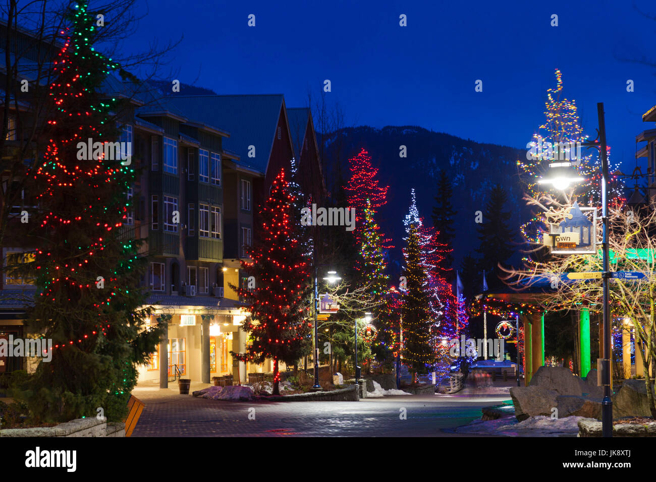 Kanada, British Columbia, Whistler, Whistler Village, dawn Stockfoto
