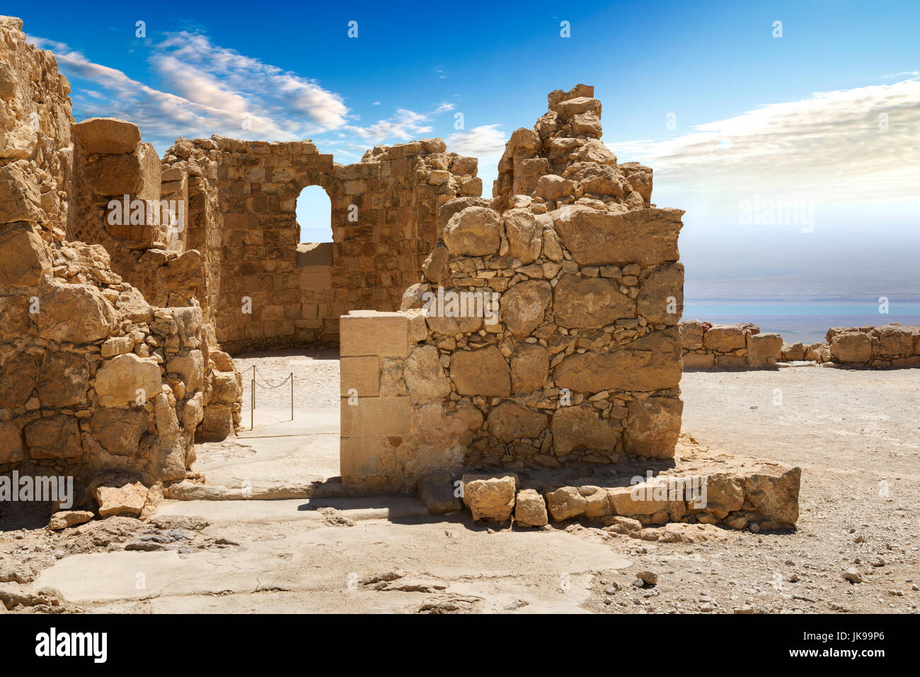 Festung Massada in Israel in der Wüste am Toten Meer mit Jordanien Land in der Front, Nahost Stockfoto