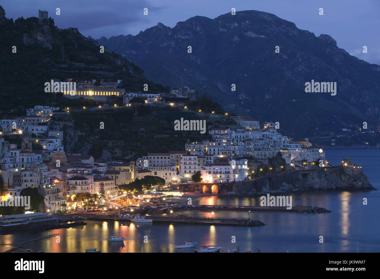 Hafenstadt Auf Sizilien Mit 7 Buchstaben Italien, Kampanien, Amalfiküste, Amalfi, Stadtansicht, Hafen