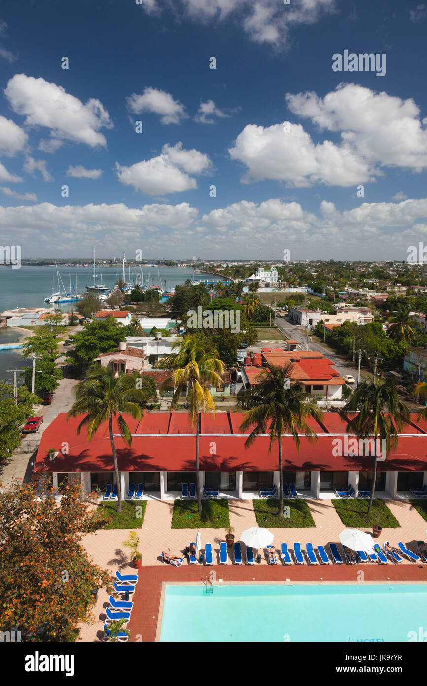 Provinz Cienfuegos, Cienfuegos, Kuba, Punta Gorda, Hote Jagua Pool, erhöht, Ansicht Stockfoto