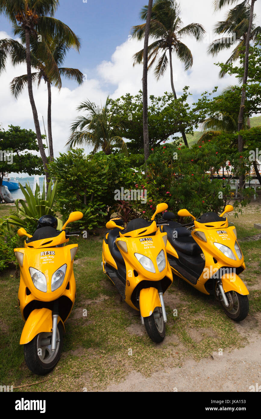St. Vincent und die Grenadinen, Bequia, PortElizabeth, Vermietung Scooter Stockfoto