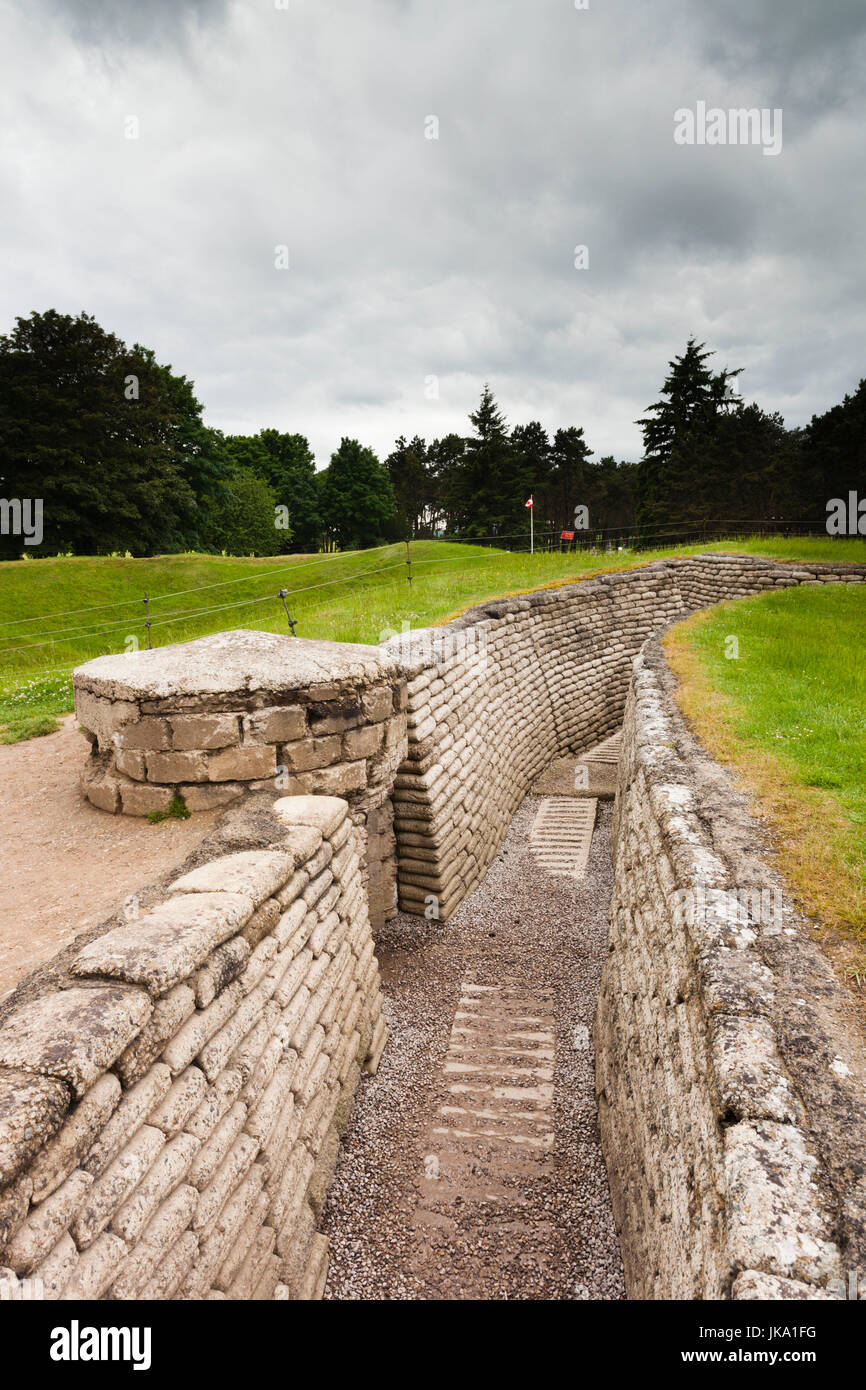 Frankreich, Region Nord-Pas de Calais, Pas-De-Calais-Abteilung, Vimy, Vimy Ridge National Historic Site of Canada, World War ein Schlachtfeld und Denkmal für die kanadischen Truppen, Replik Gräben Stockfoto