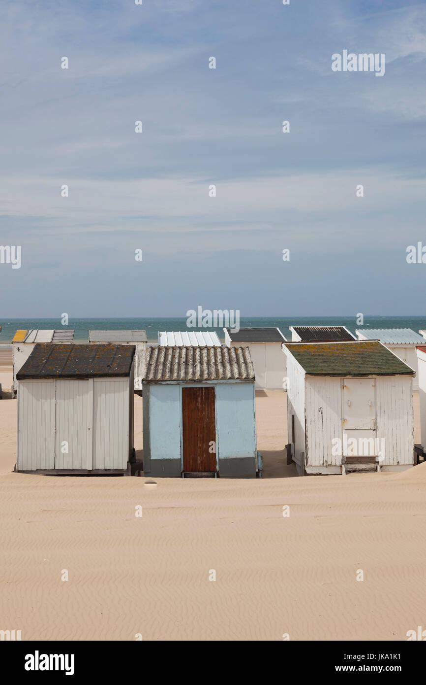 Frankreich, Region Nord-Pas de Calais, Pas-De-Calais-Abteilung, Bleriot-Plage, Strand Hütten entlang Ärmelkanal Stockfoto