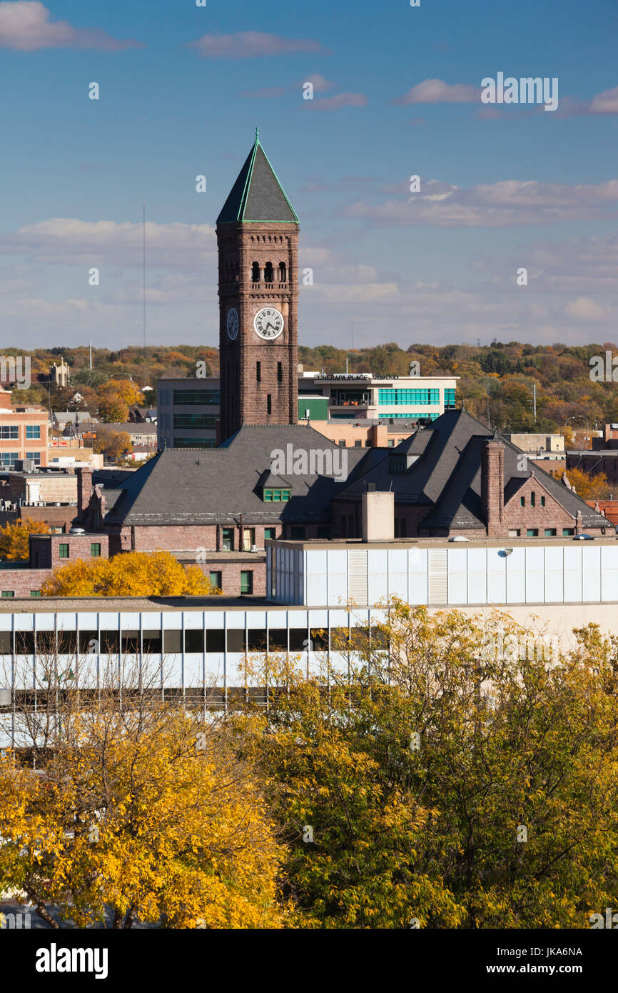 USA, Sioux Falls, South Dakota erhöhten Skyline mit Old Courthouse Stockfoto