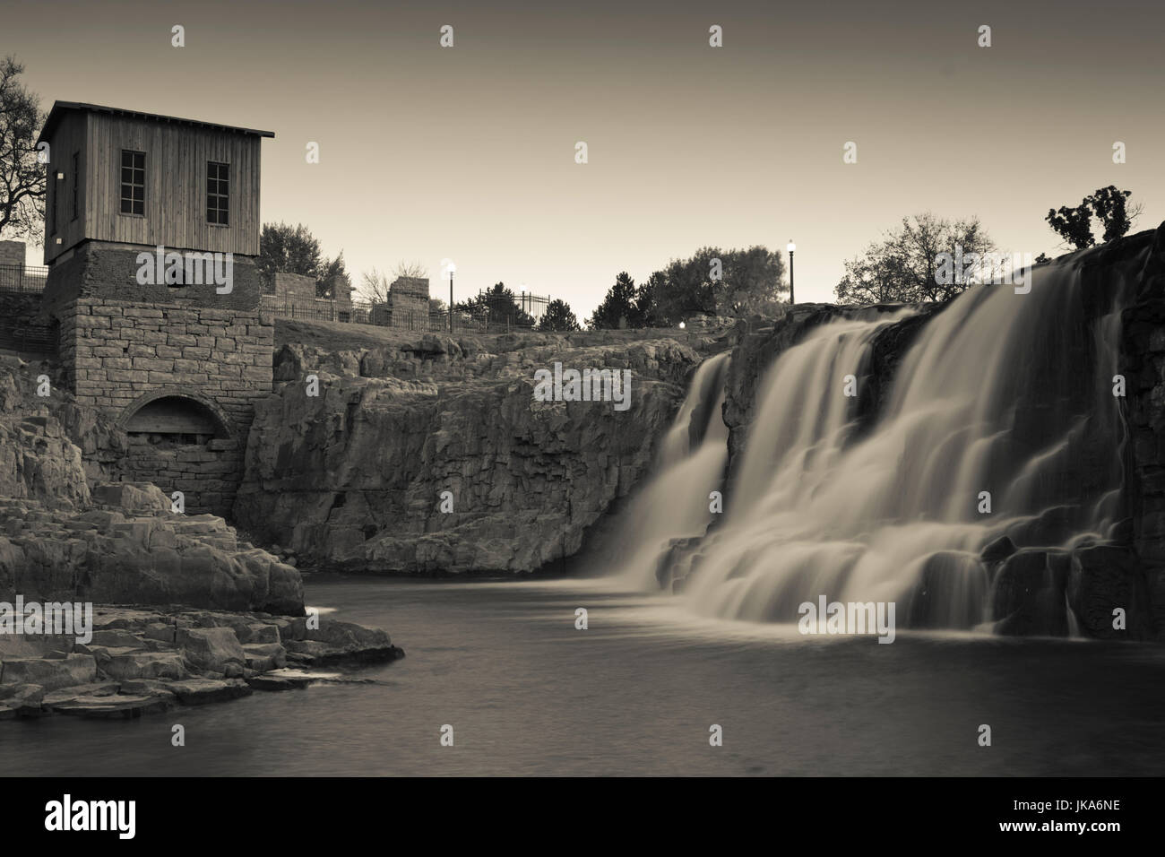 Sonnenuntergang von Sioux Falls Park, Sioux Falls, South Dakota, USA Stockfoto