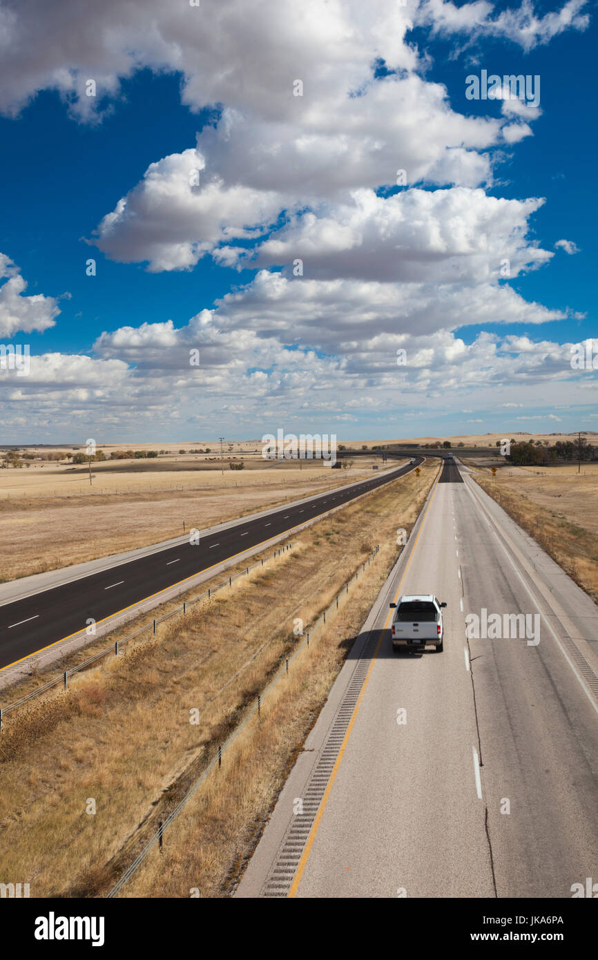 USA, South Dakota, flach Kaktus, erhöhte Ansicht des Interstate Highway i-90 Stockfoto