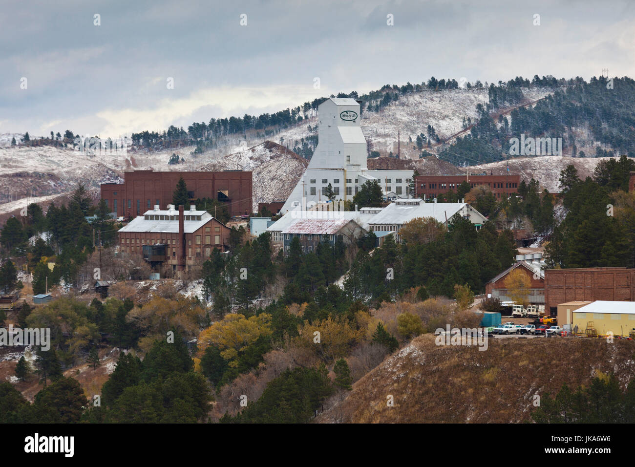 USA, South Dakota, Black Hills National Forest, Blei, Homestake Mine Frühwinter Stockfoto