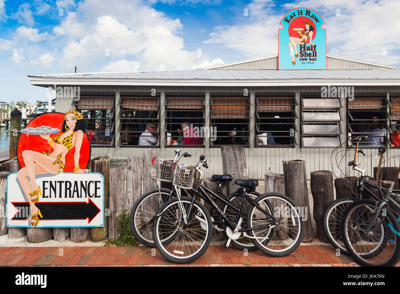 USA, Florida, Florida Keys, Key West, melden Sie für die Hälfte Shell Raw Bar Stockfoto